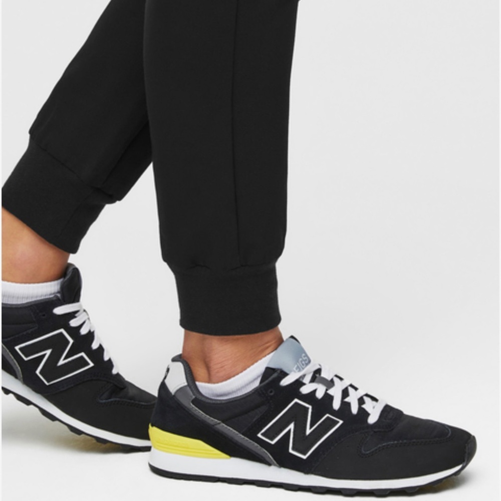 Figs Zamora Jogger Scrub Pants Black XSP - Picture 5 of 16